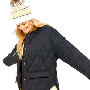 NEW Women’s quilted bomber jacket